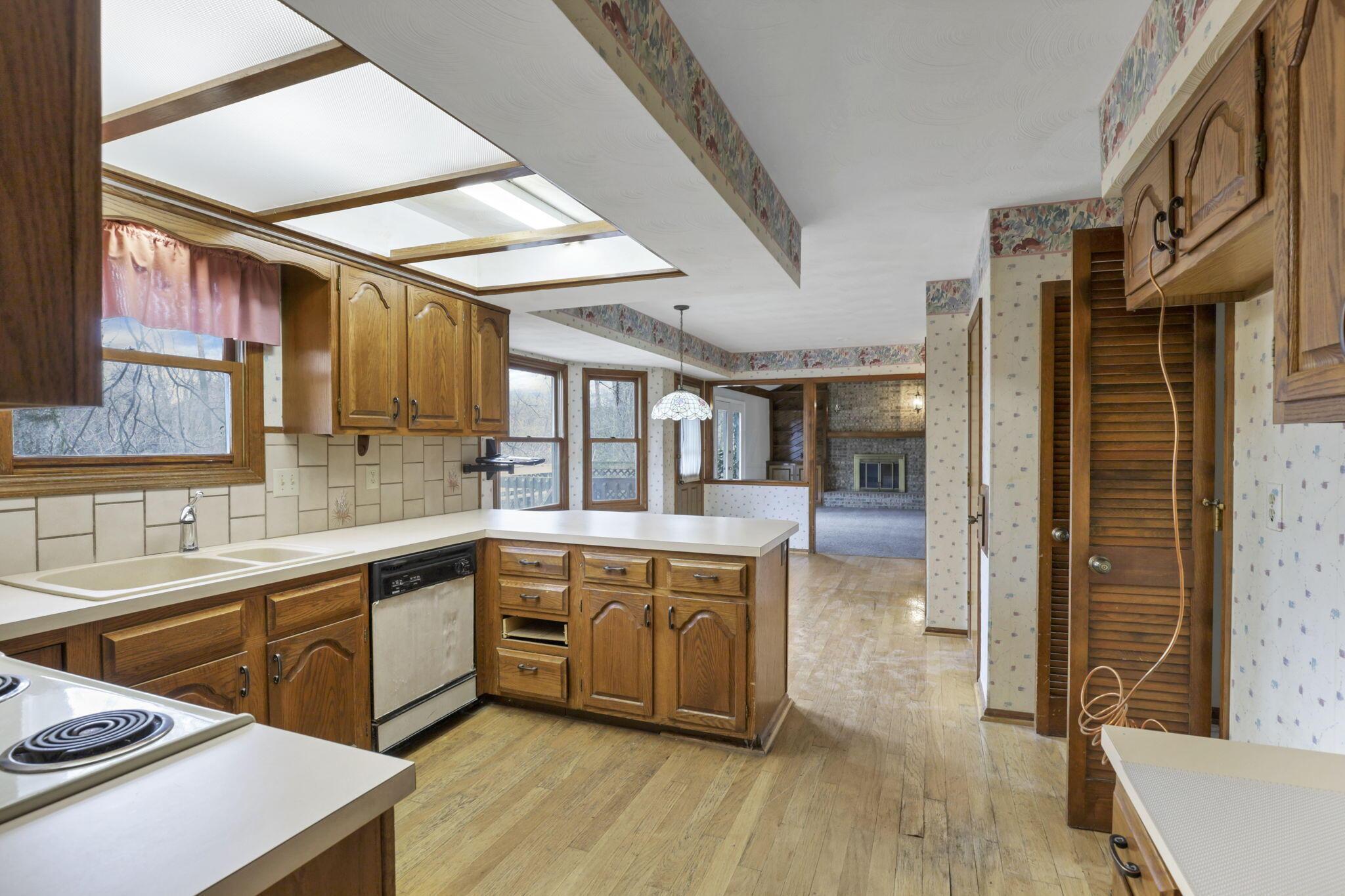 1600 Fawn Court, Columbus, Ohio image 26