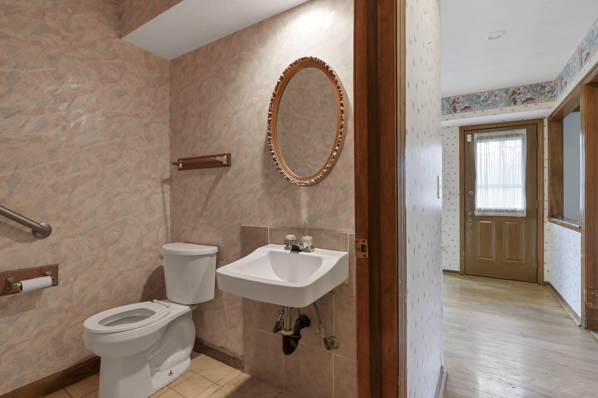 1600 Fawn Court, Columbus, Ohio image 35