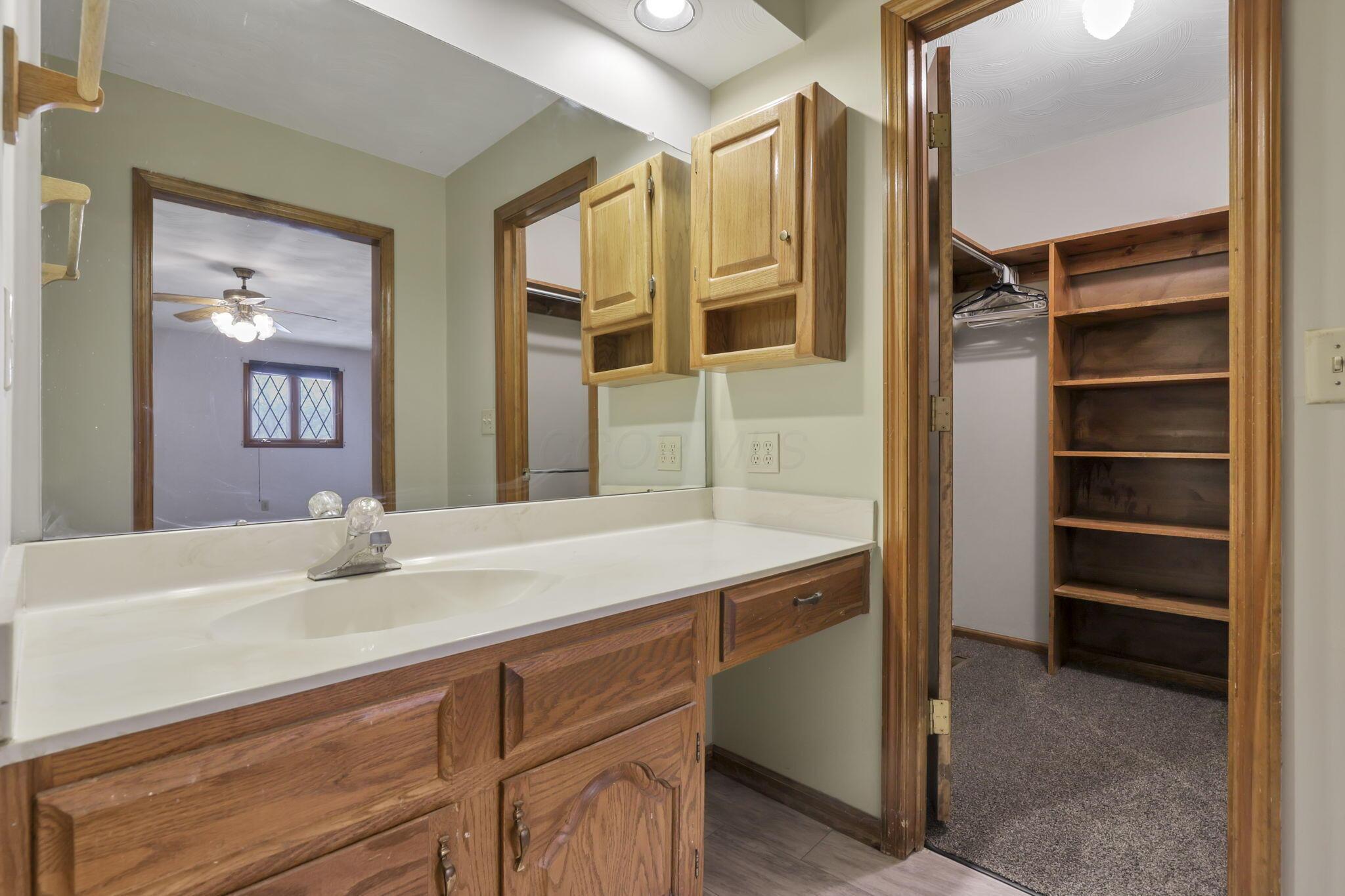 1600 Fawn Court, Columbus, Ohio image 48