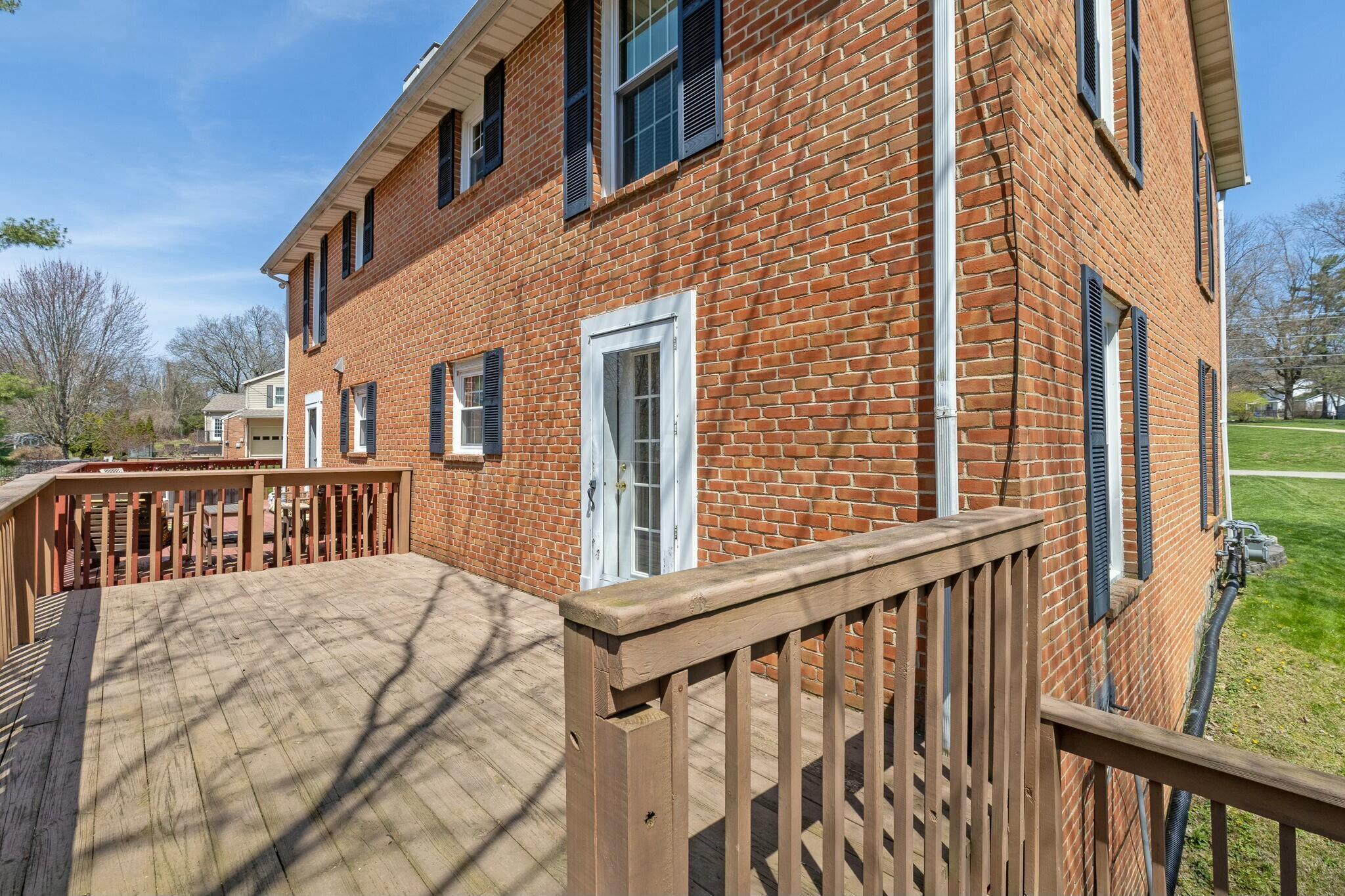 1332 Springbrook Drive, Mansfield, Ohio image 35