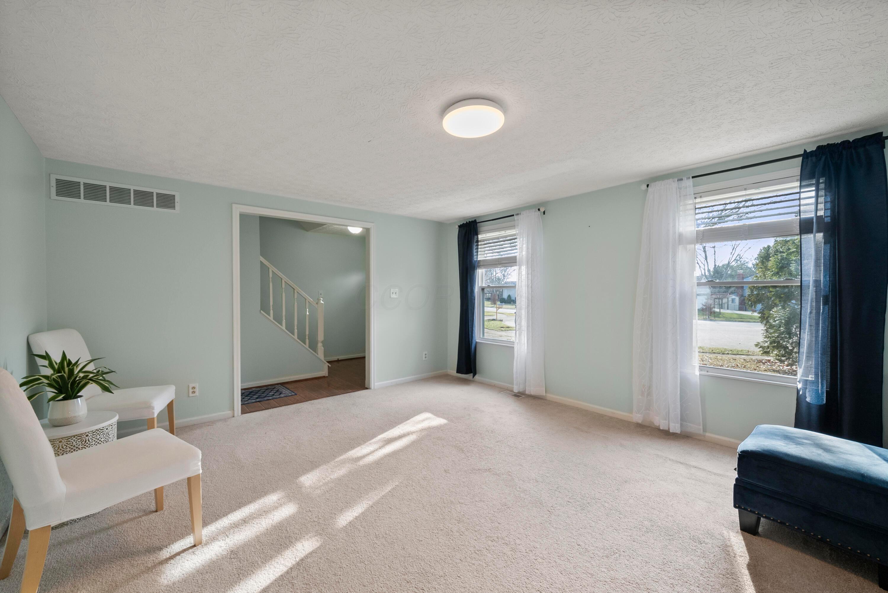 3198 Kellingsworth Way, Dublin, Ohio image 10
