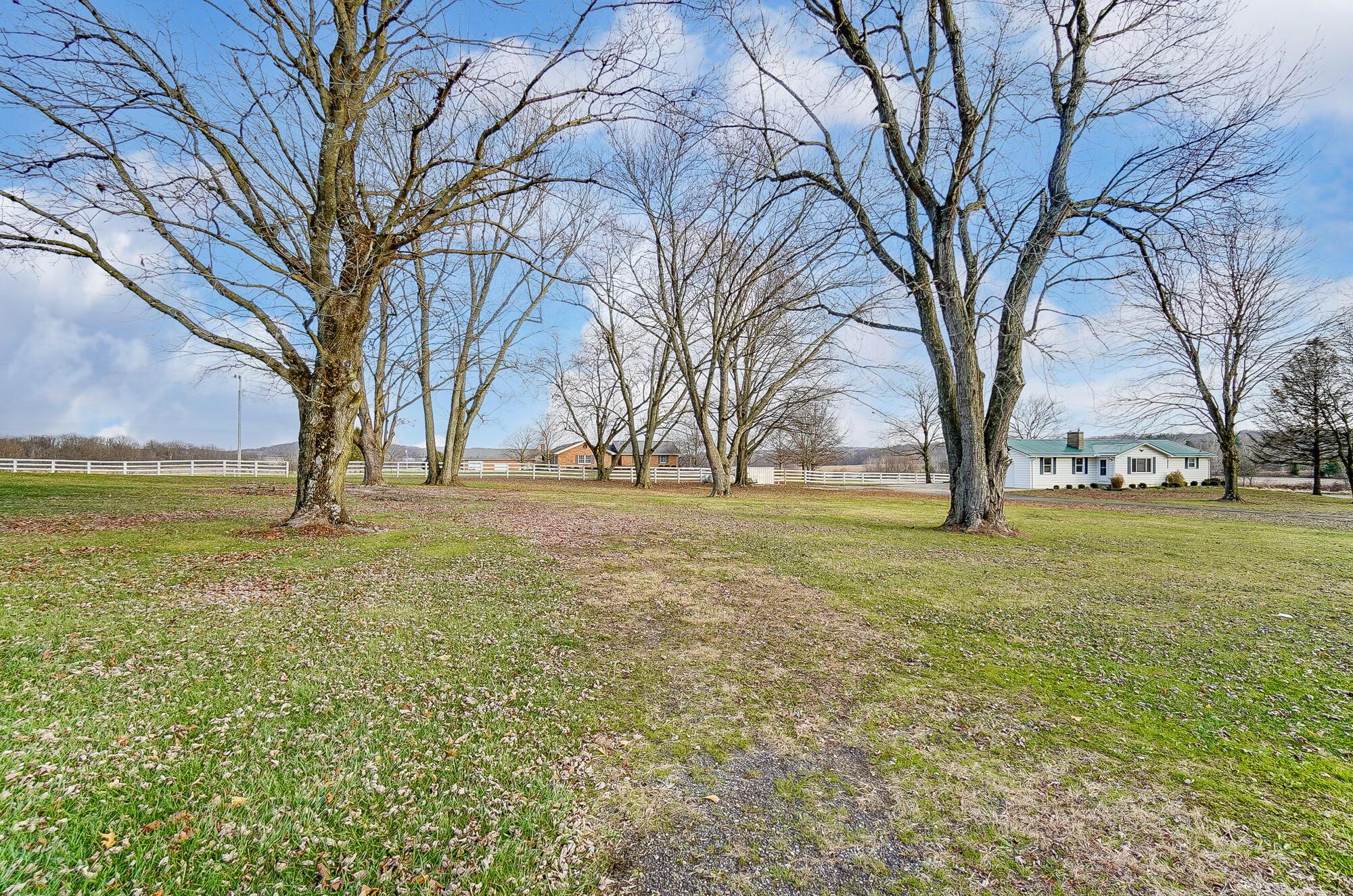 11460 North Street, Utica, Ohio image 3