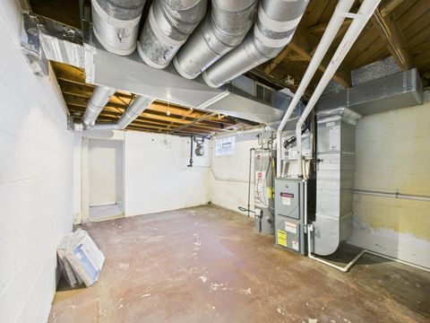 Tiny photo for 68 S Weyant Avenue, Columbus, OH 43213 (MLS # 225045038)