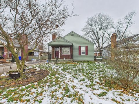 Photo of 68 S Weyant Avenue, Columbus, OH 43213 (MLS # 225045038)