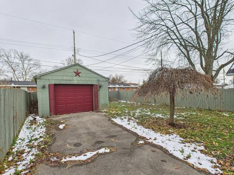 Tiny photo for 68 S Weyant Avenue, Columbus, OH 43213 (MLS # 225045038)