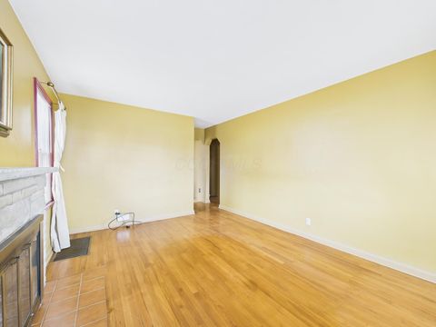 Tiny photo for 68 S Weyant Avenue, Columbus, OH 43213 (MLS # 225045038)