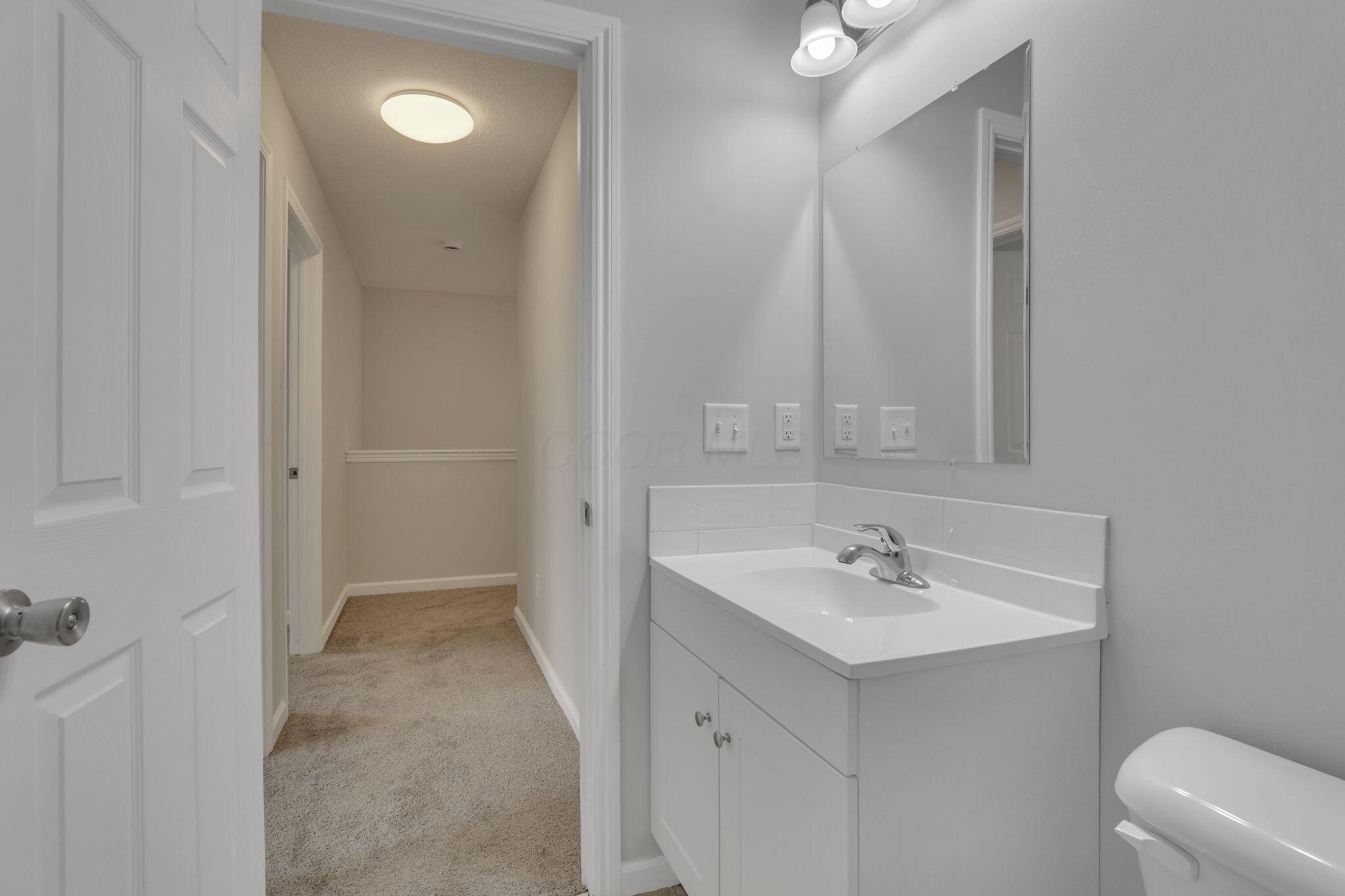 3045 E 8th Avenue, Columbus, Ohio image 32