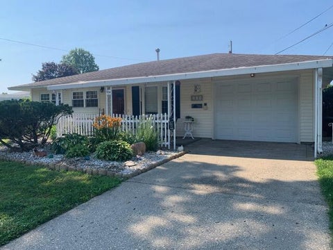 Homes For Sale - 211 Walden Road<br/> Heath, OH 43056