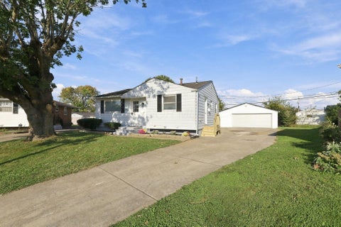 Photo of 304 Amsterdam Avenue, Columbus, OH 43207 (MLS # 226039164)