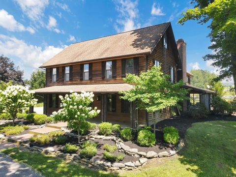 Photo of 3286 Licking Valley Road NE, Newark, OH 43055 (MLS # 225028125)