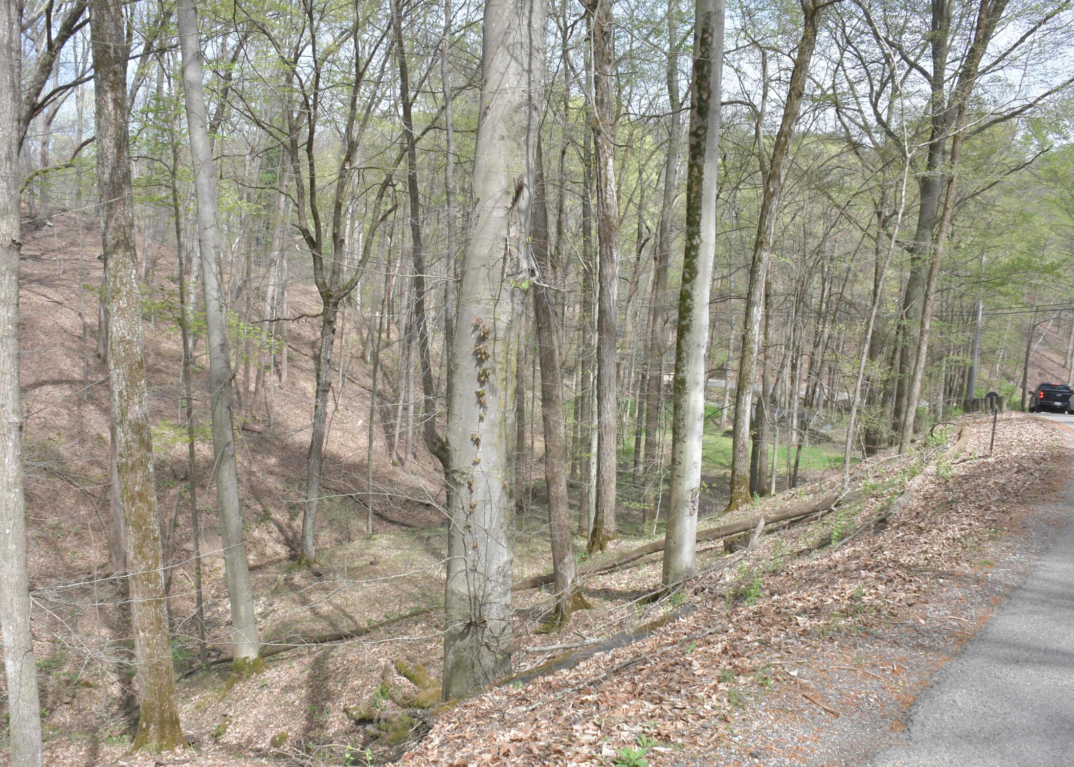 861 Aztec Lane, Sugar Grove, Ohio image 1