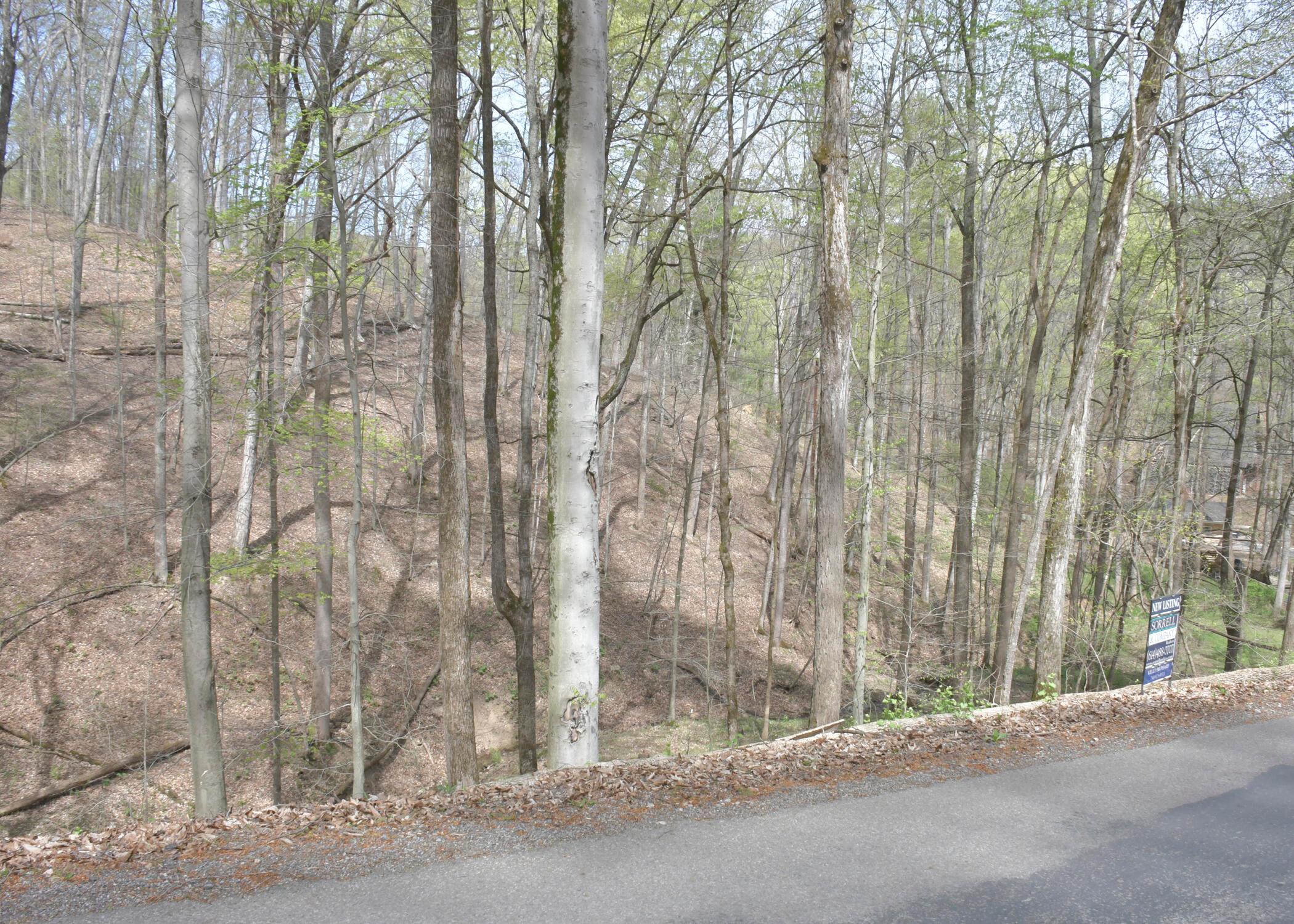 861 Aztec Lane, Sugar Grove, Ohio image 4