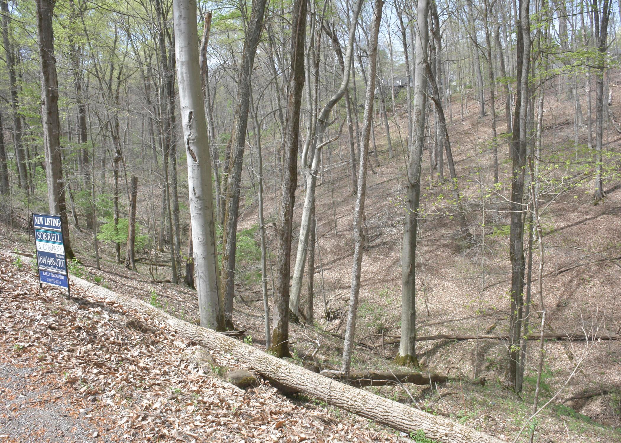 861 Aztec Lane, Sugar Grove, Ohio image 3