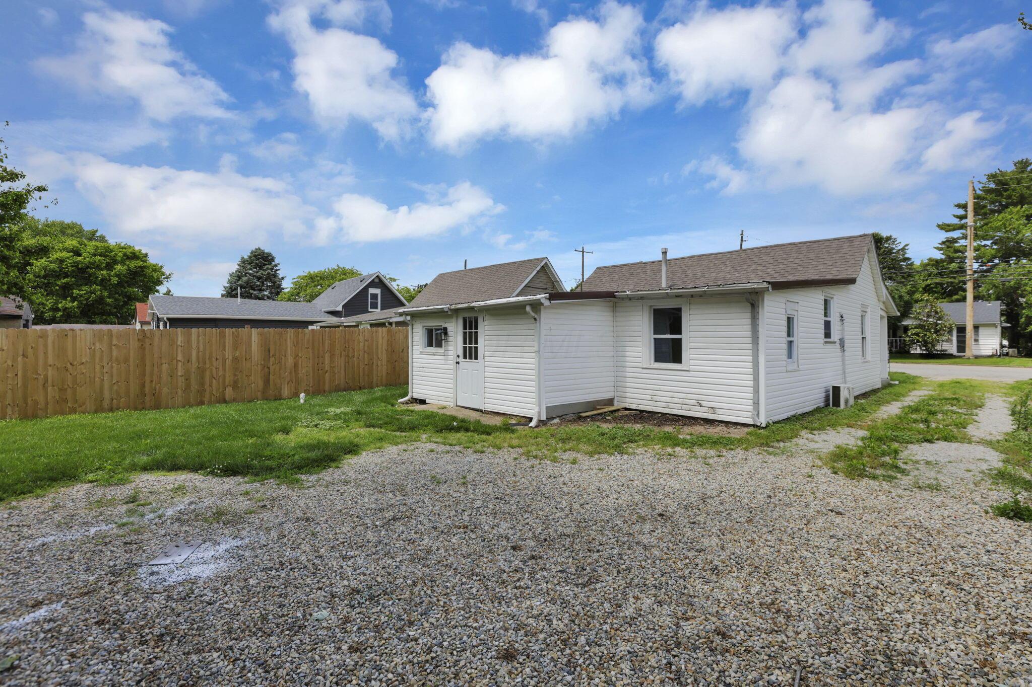 663 E Mound Street, Circleville, Ohio image 28