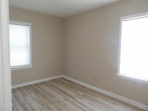 Tiny photo for 2593 Osceola Avenue, Columbus, OH 43211 (MLS # 226002970)