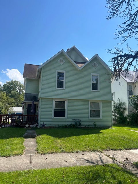 Photo of 514 W Bucyrus Street 514-516 #514-516, Crestline, OH 44827 (MLS # 226031988)