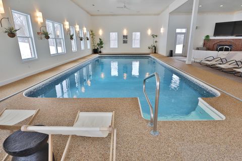 Photo of 2300 Stonewall Cemetery Road SW, Lancaster, OH 43130 (MLS # 225042378)