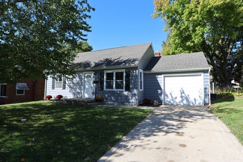 Photo of 484 Beechwood Drive, Mansfield, OH 44907 (MLS # 225038809)