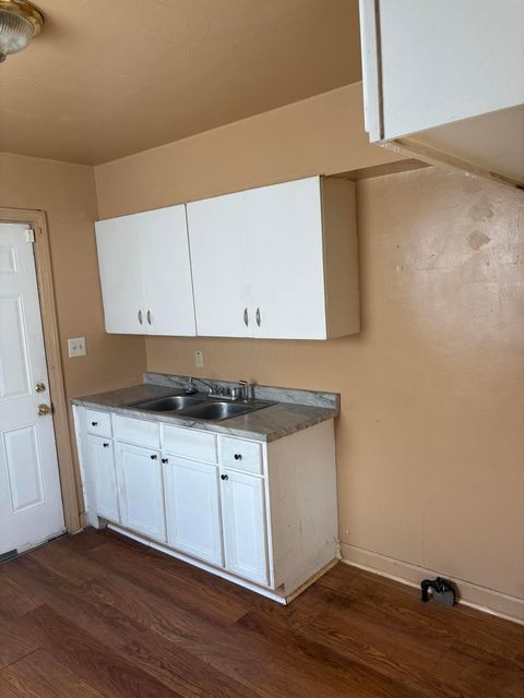 Tiny photo for 1437 E 19th Avenue, Columbus, OH 43211 (MLS # 225044853)