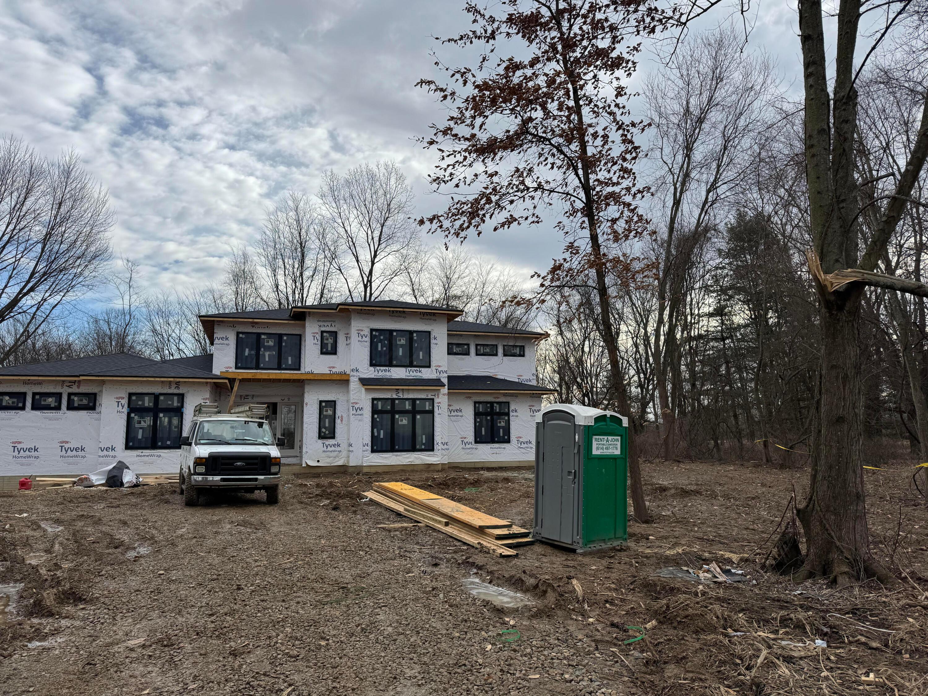 8140 Schleppi Road, Westerville, Ohio image 4