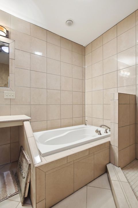 Tiny photo for 38 W High Street 3B #3B, Springfield, OH 45502 (MLS # 226000917)