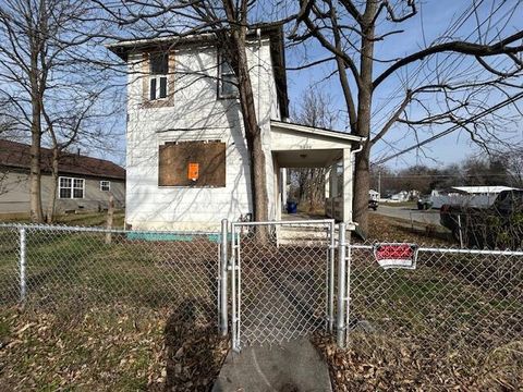Photo of 2996 E 6th Avenue, Columbus, OH 43219 (MLS # 225044659)