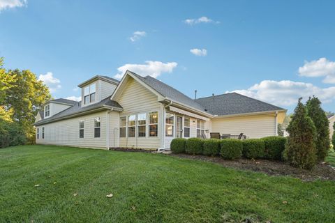 Tiny photo for 524 Commons Drive 524 #524, Powell, OH 43065 (MLS # 225039606)