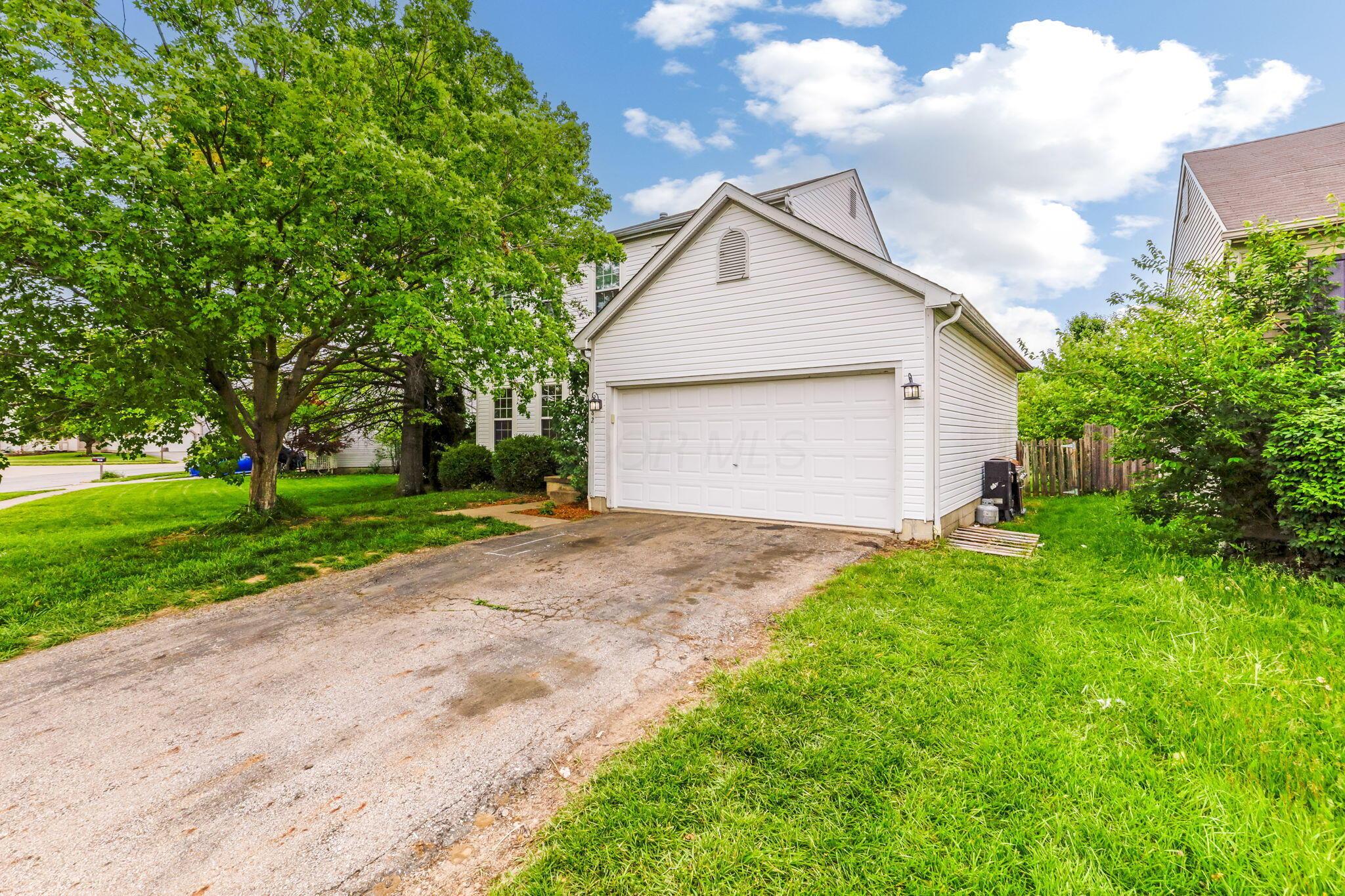 6582 Cloverlawn Circle, Canal Winchester, Ohio image 4