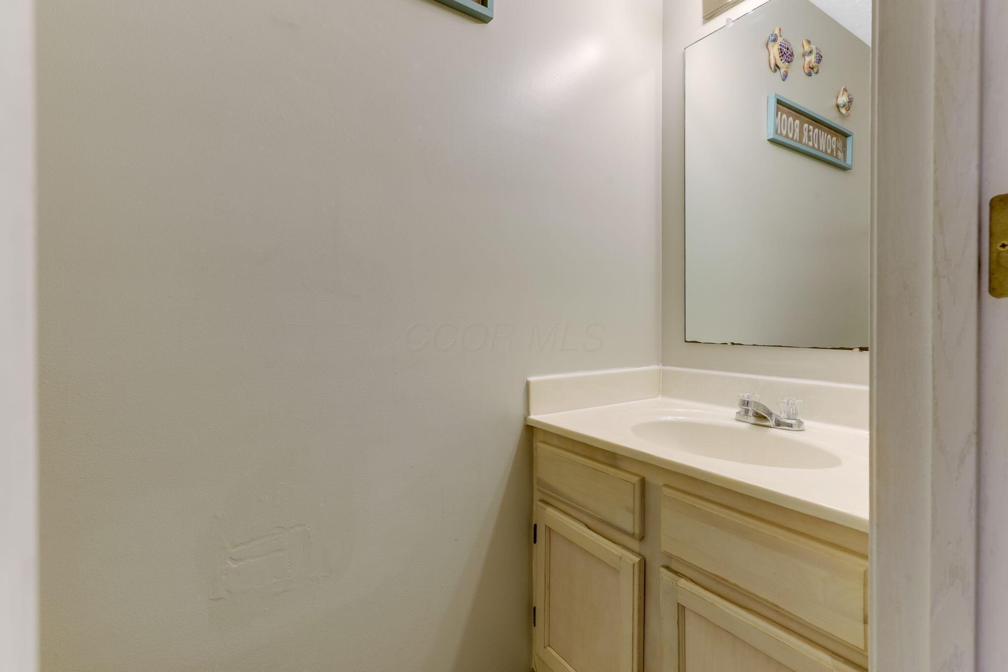 6582 Cloverlawn Circle, Canal Winchester, Ohio image 20