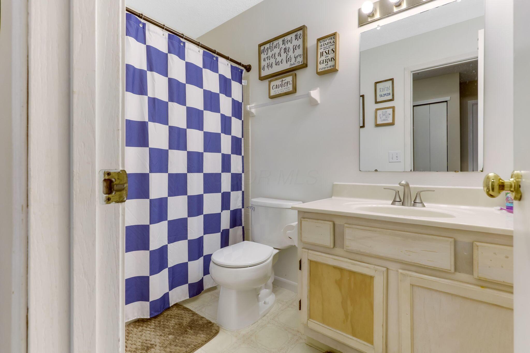 6582 Cloverlawn Circle, Canal Winchester, Ohio image 34