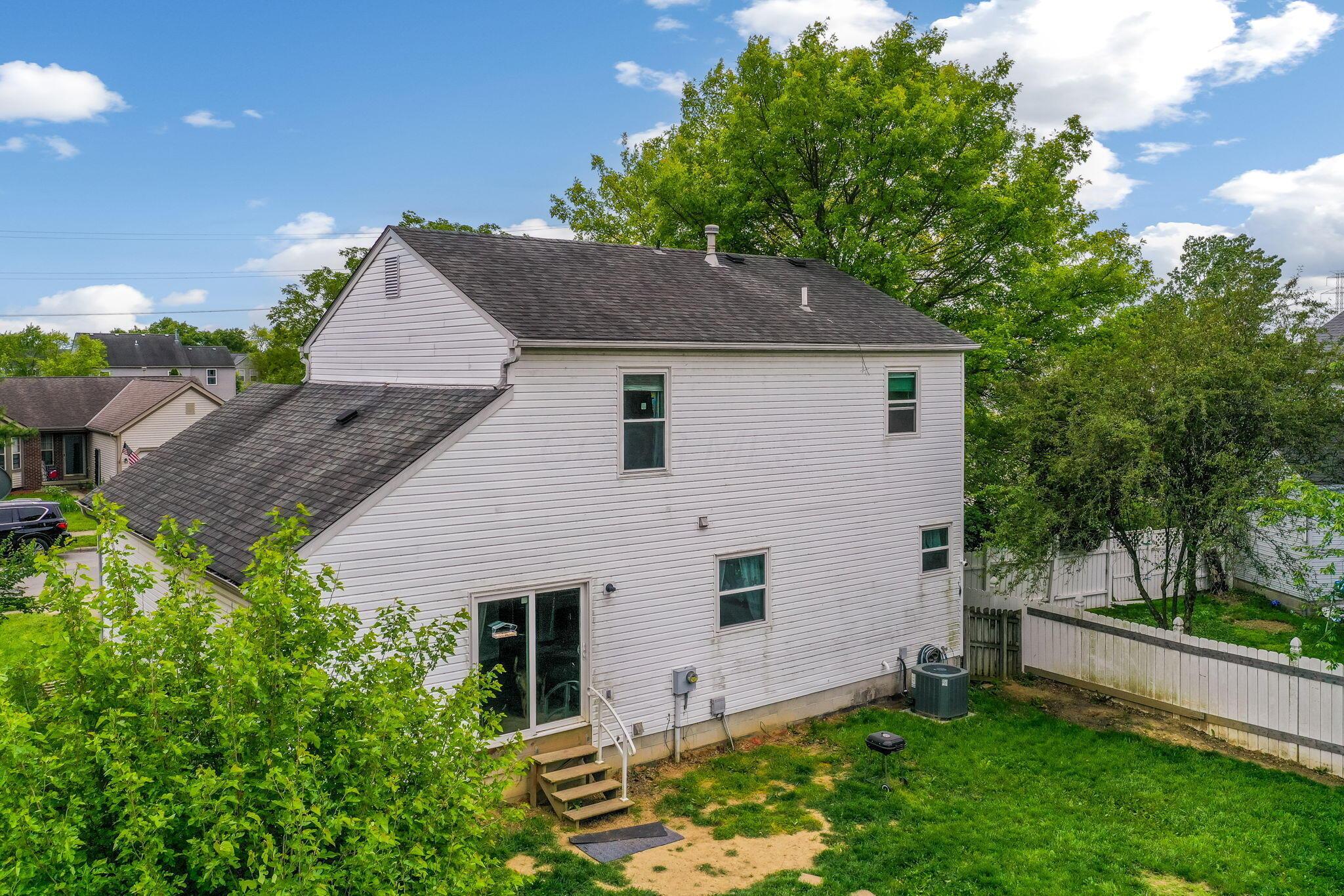 6582 Cloverlawn Circle, Canal Winchester, Ohio image 46