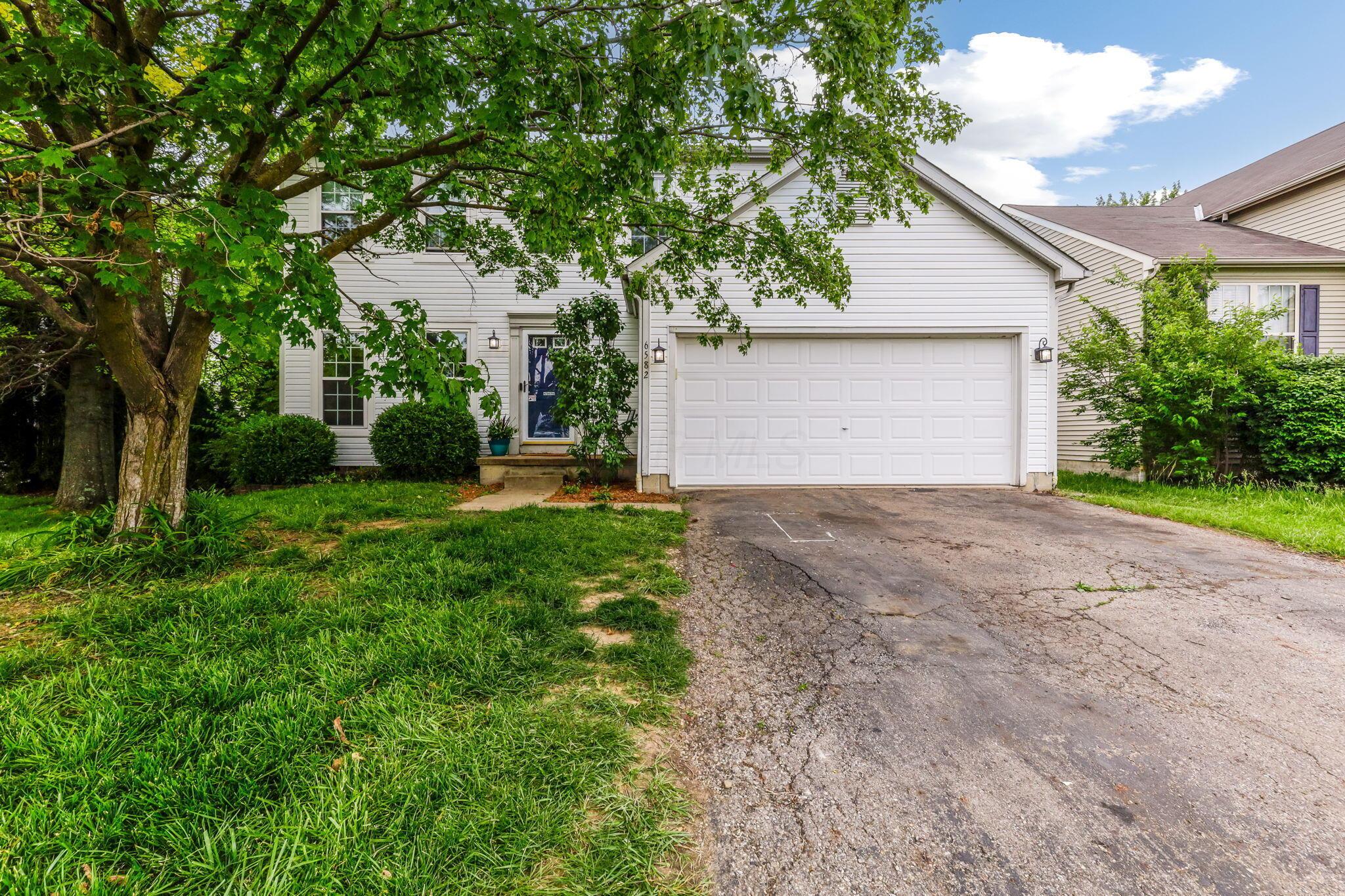 6582 Cloverlawn Circle, Canal Winchester, Ohio image 1
