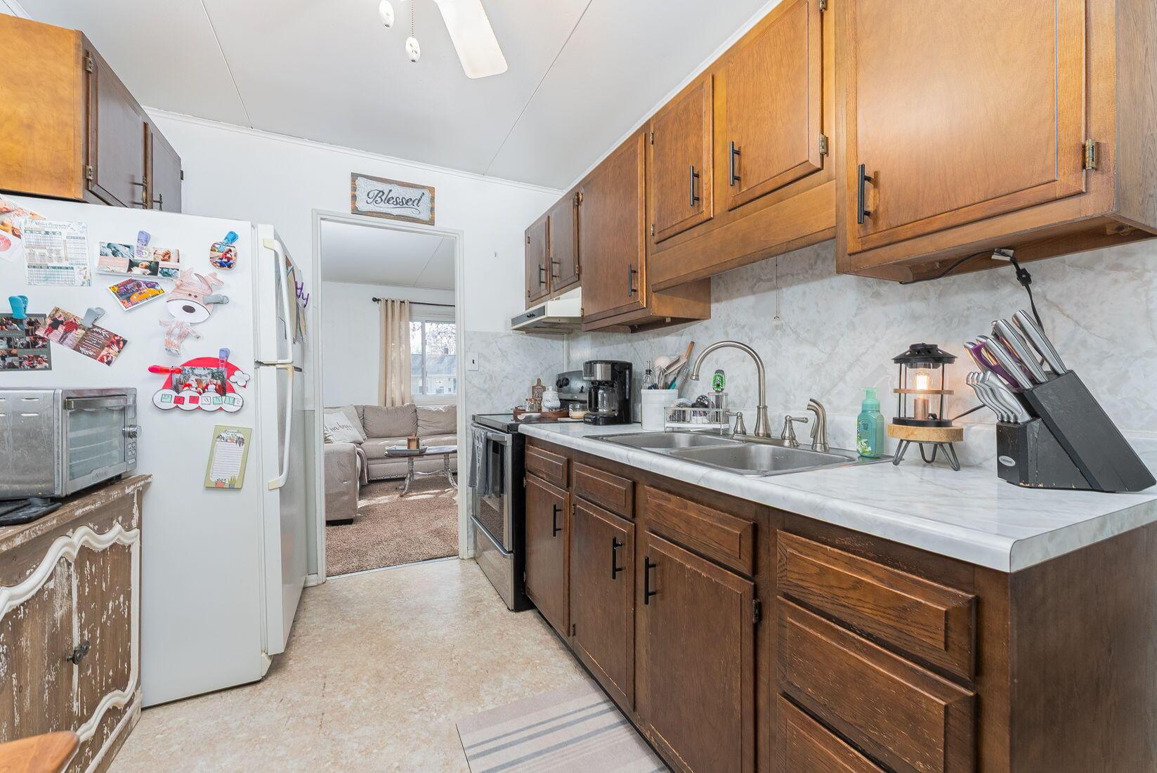 2758 Dorothy Layne Avenue, Springfield, Ohio image 12