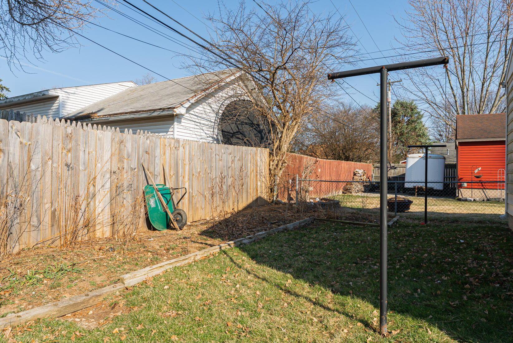 2758 Dorothy Layne Avenue, Springfield, Ohio image 33