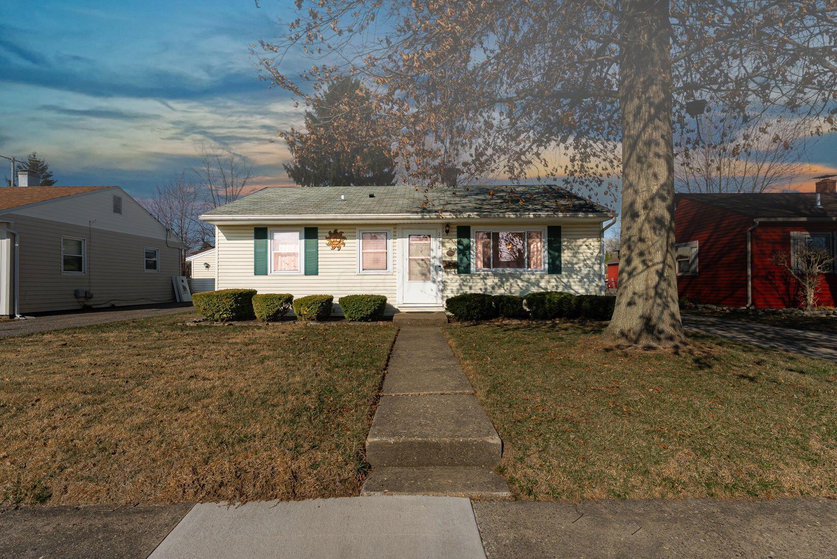 2758 Dorothy Layne Avenue, Springfield, Ohio image 2