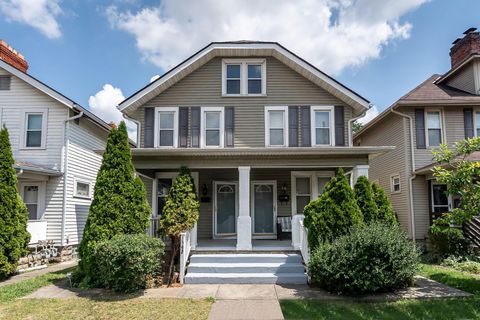 Photo of 1542 S 4th Street, Columbus, OH 43207 (MLS # 225030327)