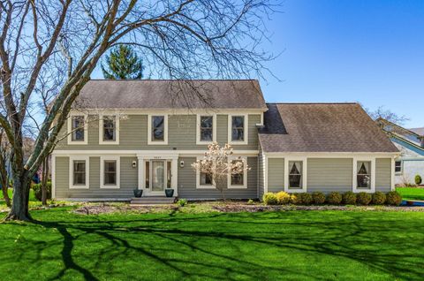 Photo of 5647 Loch Broom Circle, Dublin, OH 43017 (MLS # 226012598)