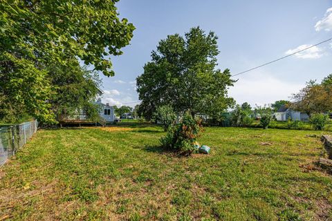 Tiny photo for 5981 Main Street, Grove City, OH 43123 (MLS # 226003133)