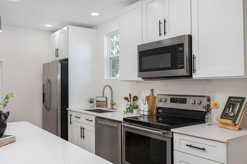 Tiny photo for 5981 Main Street, Grove City, OH 43123 (MLS # 226003133)