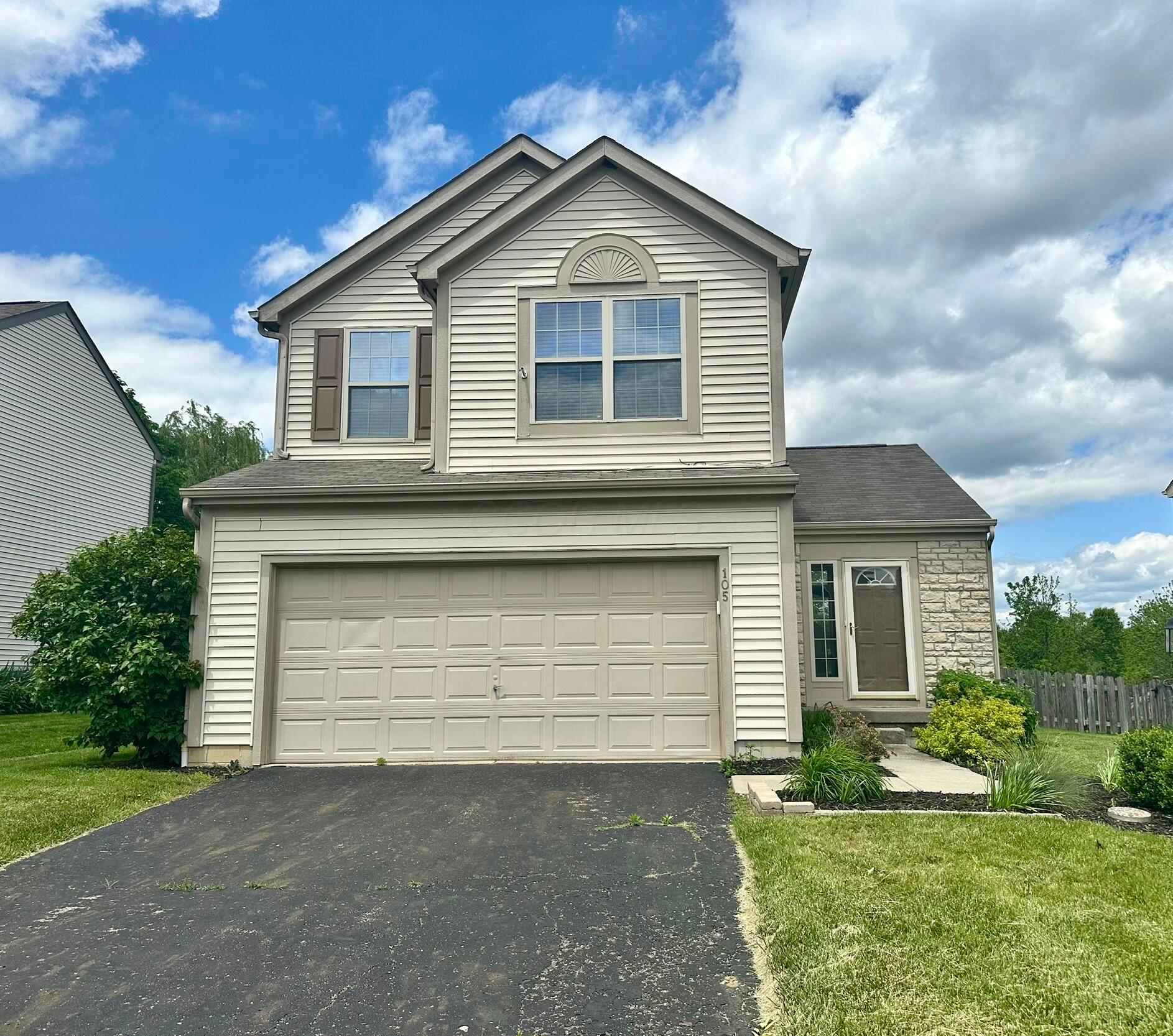 105 Purple Finch Loop, Pataskala, Ohio image 1