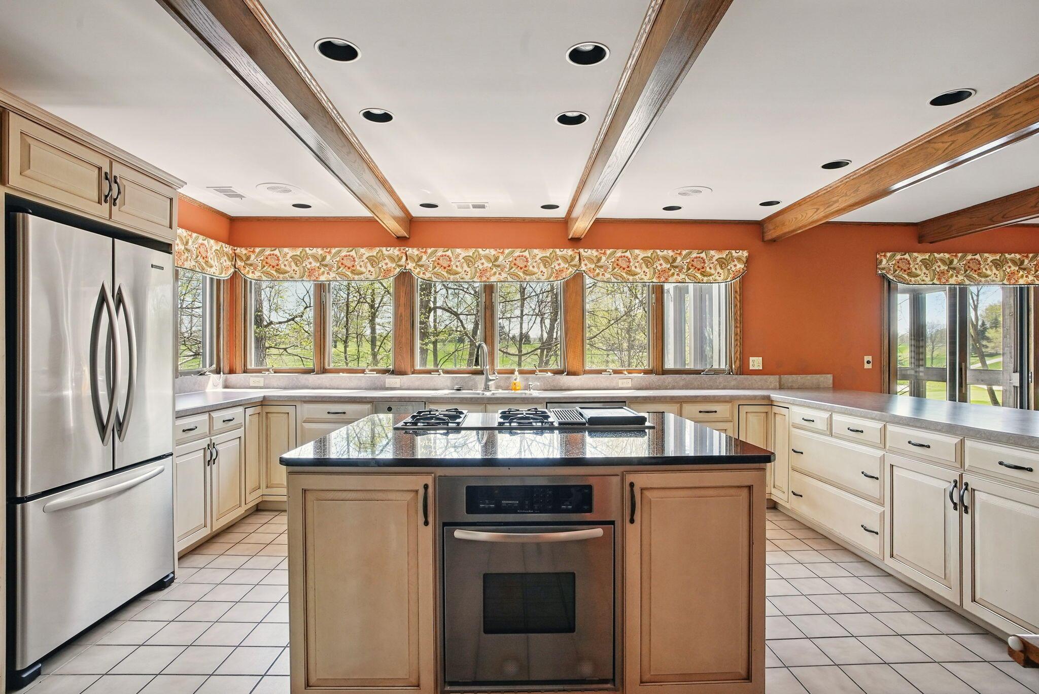 10041 Wellington Boulevard, Powell, Ohio image 13