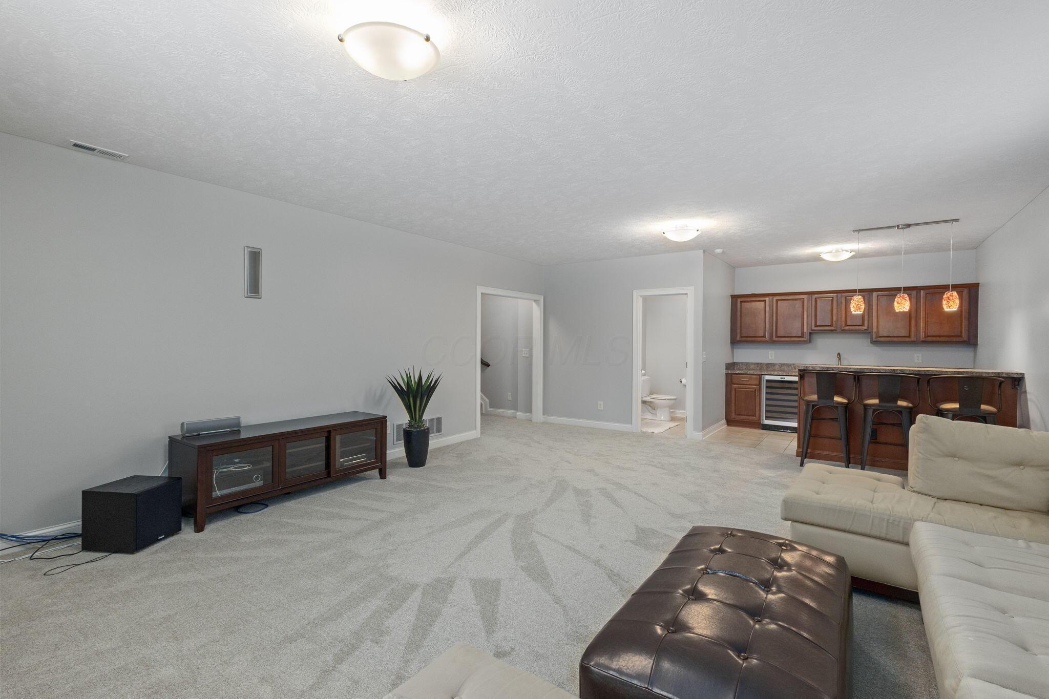 1924 Chateaugay Way, Blacklick, Ohio image 41