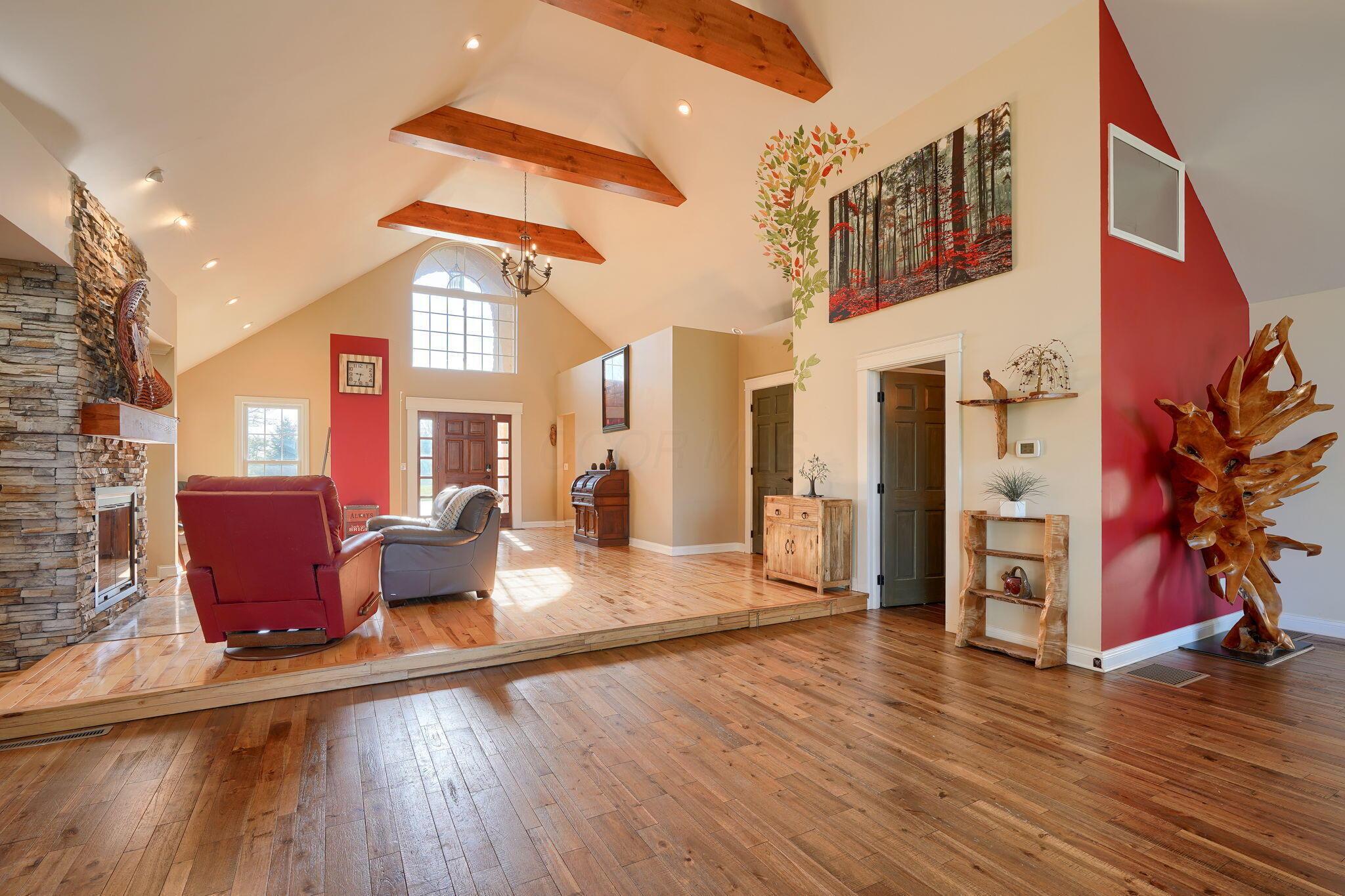 4251 Harrisburg Georgesville Road, Grove City, Ohio image 32