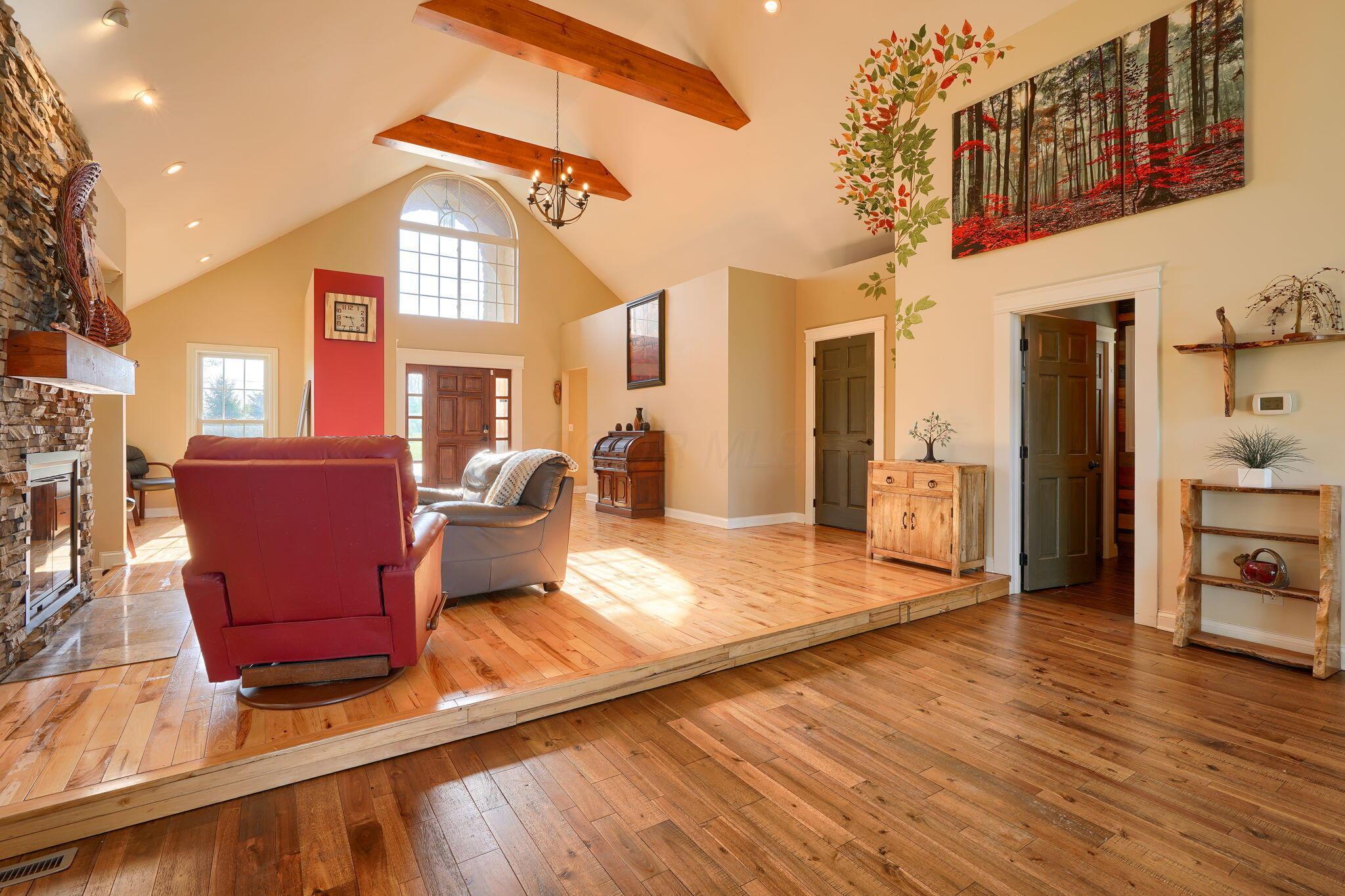 4251 Harrisburg Georgesville Road, Grove City, Ohio image 36