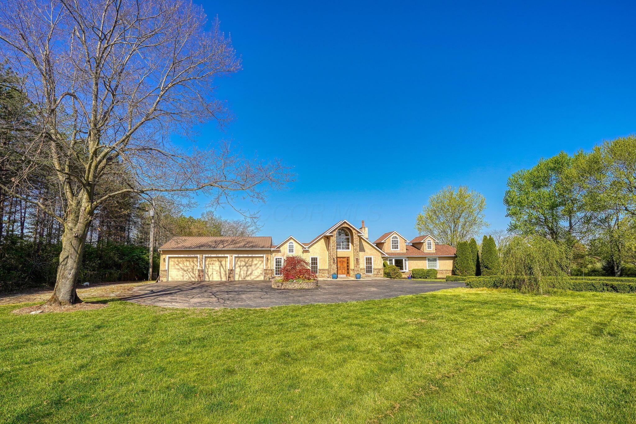 4251 Harrisburg Georgesville Road, Grove City, Ohio image 13