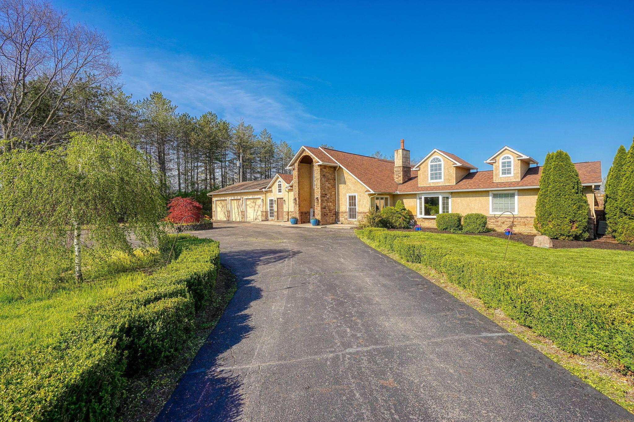 4251 Harrisburg Georgesville Road, Grove City, Ohio image 11