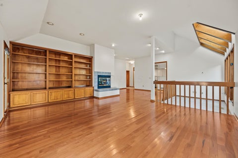 Tiny photo for 3163 Melbury Drive, Columbus, OH 43221 (MLS # 226040965)