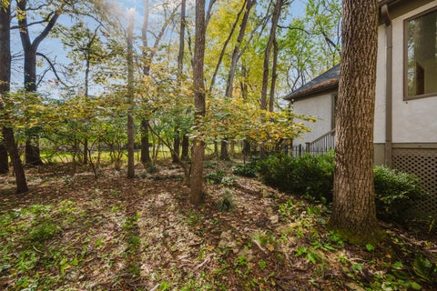 Tiny photo for 3163 Melbury Drive, Columbus, OH 43221 (MLS # 226040965)