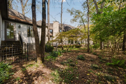 Tiny photo for 3163 Melbury Drive, Columbus, OH 43221 (MLS # 226040965)