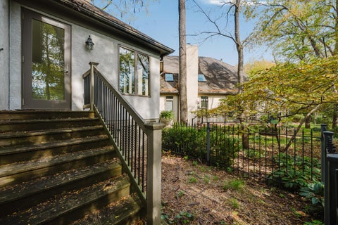 Tiny photo for 3163 Melbury Drive, Columbus, OH 43221 (MLS # 226040965)